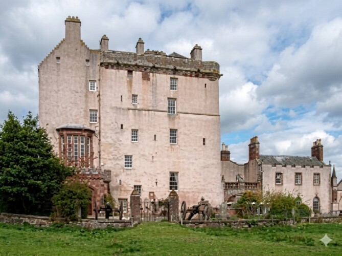 Scottish Castles and Old Houses – Station Hotel Portsoy | Hotel in ...